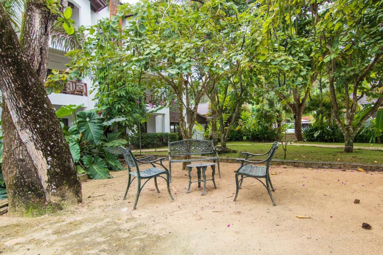 Monserrat Residences Las Terrenas Exterior foto
